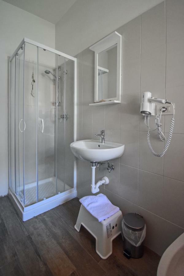 Hotel La Pineta Carrara Zewnętrze zdjęcie